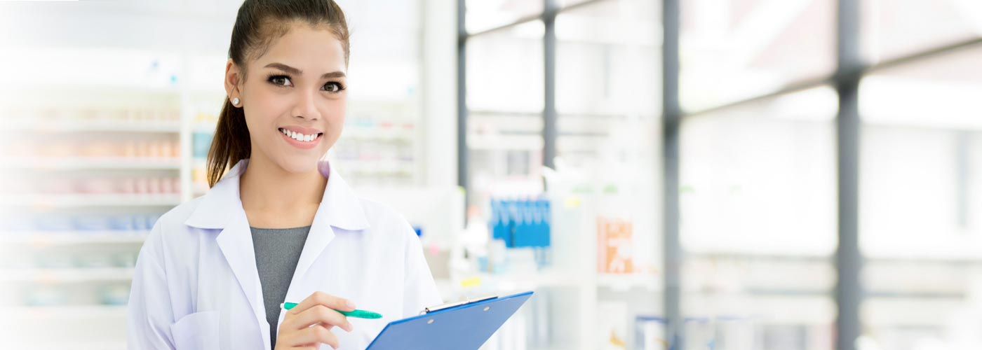 10 Reasons Why You Should Become a Pharmacy Technician