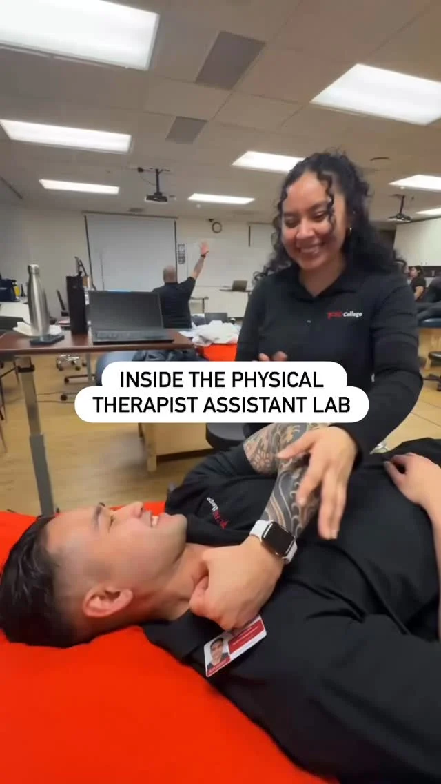Arm extensions and resistance exercises help rebuild muscle 💪 as shown here by our PTA scholars 📚#physicaltherapist #healthcare #intheclassroom